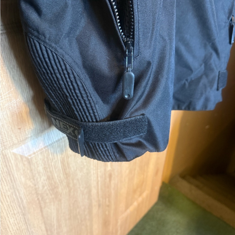 Men's Black Performance Jacket - Picture 10 of 10